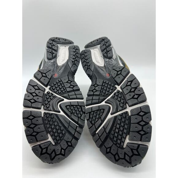 New Balance 2002R Woodland Black Men's Size 8 U2002RR New - Picture 13 of 16